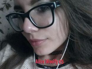 Alice_Woolfy_05
