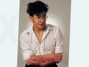 Antinoo_ditella