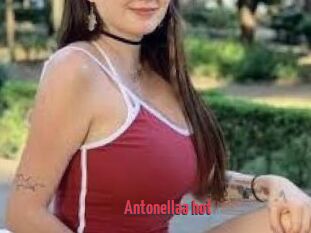 Antonellaa_hot