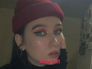 Audrey_kort