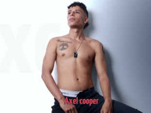 Axel_cooper