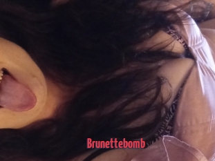 Brunettebomb