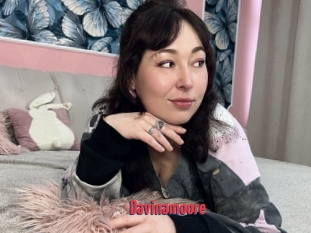 Davinamoore