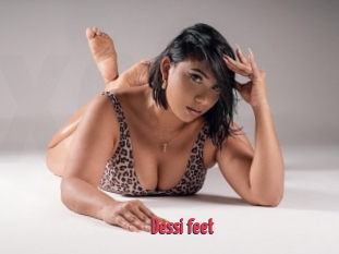 Dessi_feet
