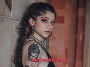 JuliaThunderstruckk