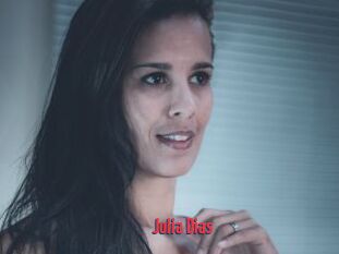Julia_Dias