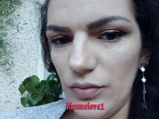 Kissmelove1