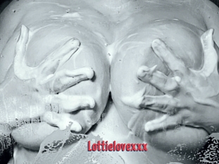 Lottielovexxx