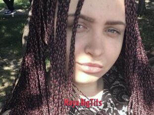 Maya_BigTits