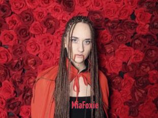 MiaFoxie