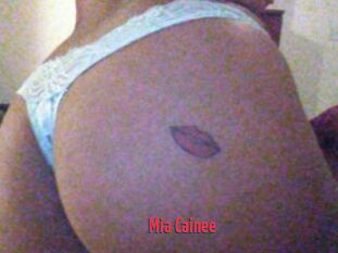 Mia_Cainee