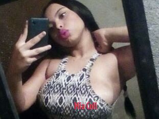 Mia_Coll