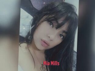 Mia_Mills