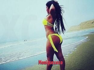 Moniquexoxo