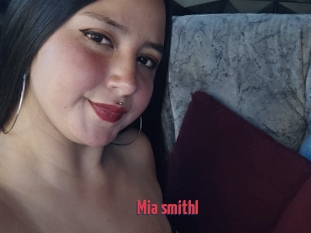 Mia_smithl