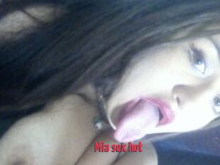 Mia_sex_hot