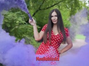 Monikablushx