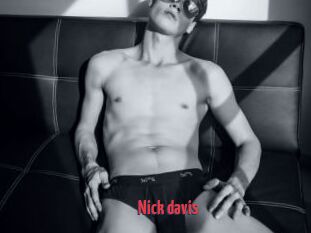 Nick_davis