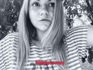 Nikkyhotmoomy