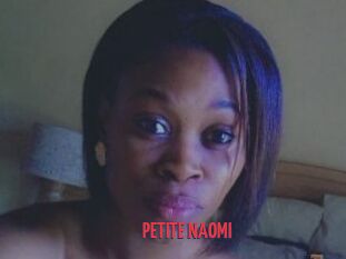 PETITE_NAOMI