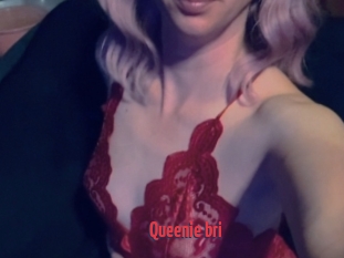 Queenie_bri