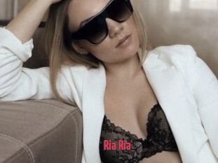 Ria_Ria