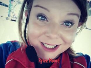 Rylee_Moore
