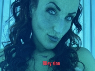 Riley_sinn