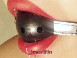 Sassandtitties