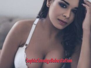 SophiaSmudgeBabestation