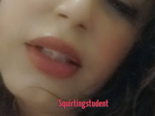 Squirtingstudent
